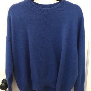 Vince Camuto crew neck royal blue sweater